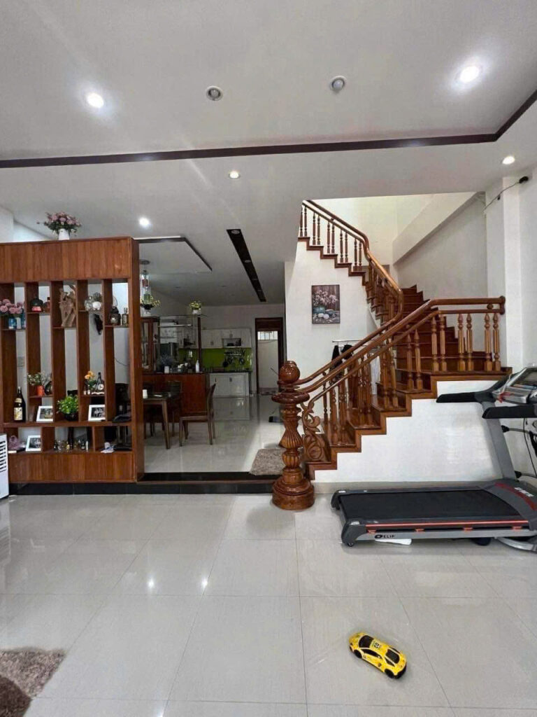 Bán siêu phẩm nhà 2 tầng kiên cố hướng Đông Bắc – 96m² – gần chợ – sau đường Phan Châu Trinh