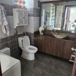 Nhà hai tầng, 2 mê kiên cố rộng 175m2, đường 17,5m-medium